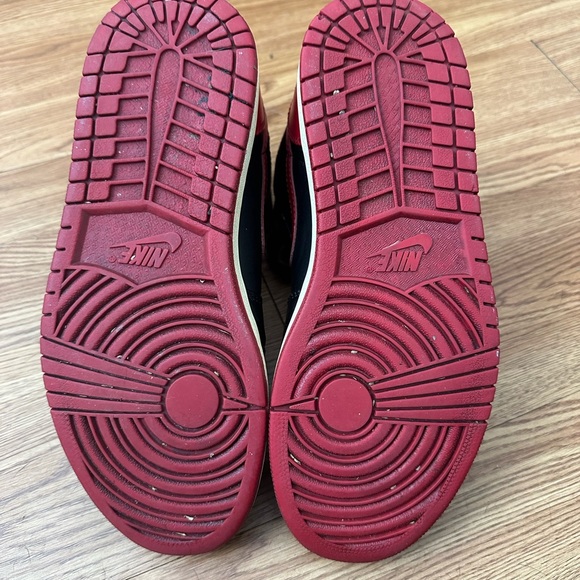 Air Jordan Bred 1s size 8 - Picture 7 of 7